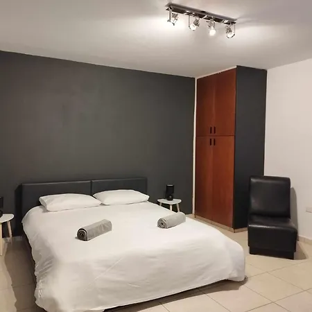 303 St Lazaros View Апартаменты